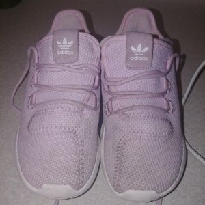 Girls sneakers
